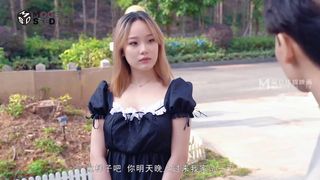 Hiếp dâm người hầu vú to - Xu yanhan